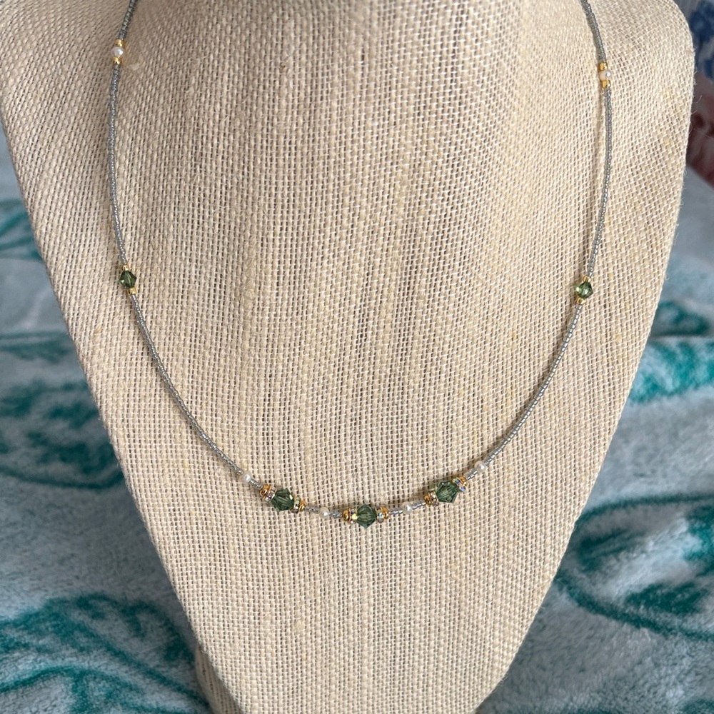 Elegant pearls and Green Swarovski Necklace